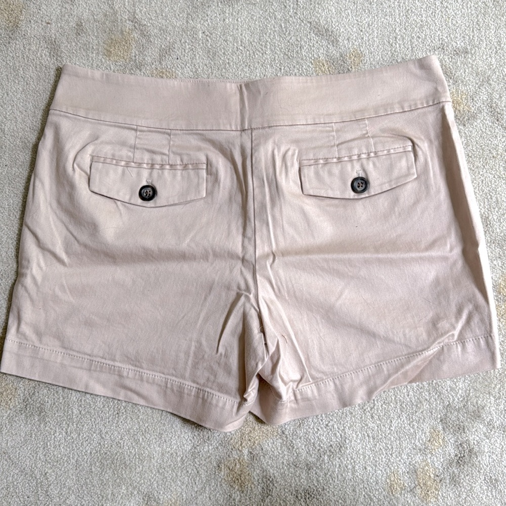 White House Black Market shorts - Picture 3 of 3